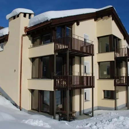Arnica 3 Apartment