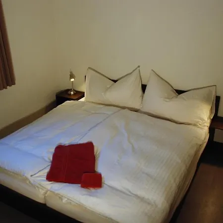 Arnica 3 Apartment